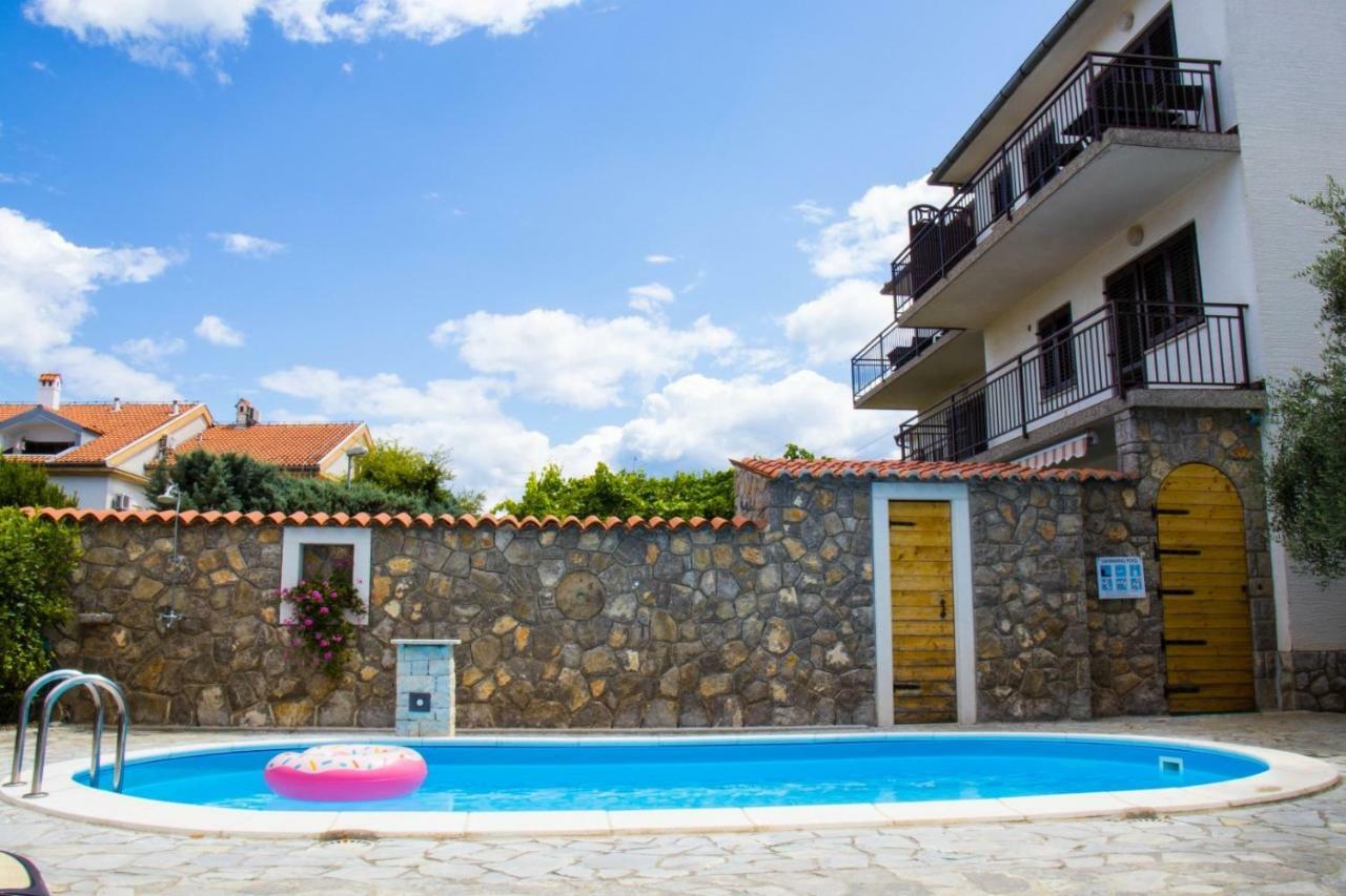 Bubi Apartments Malinska Dış mekan fotoğraf